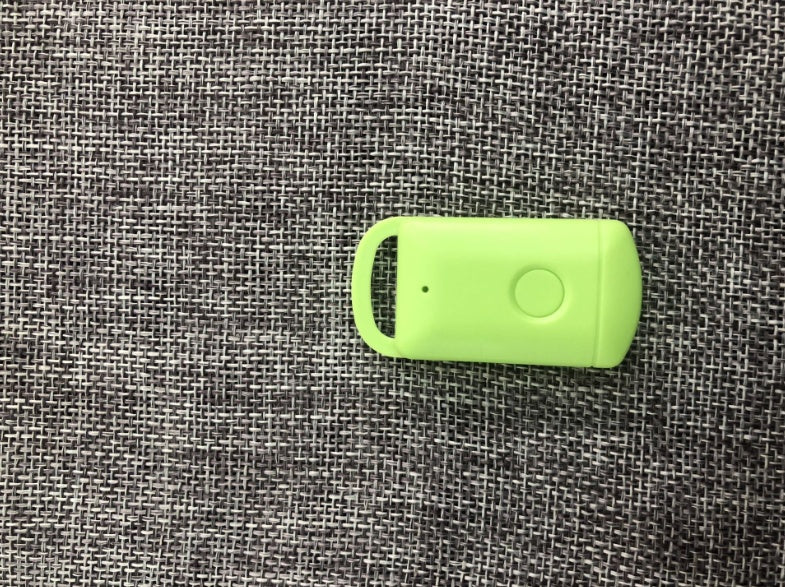 ⭐ Dispositivo Antipérdida para Niños, Ancianos y Mascotas | Localizador Bluetooth 25 m | Ligero, Portátil y con Clip Colgante | ABS Resistente – Negro/Rosa/Verde/Blanco